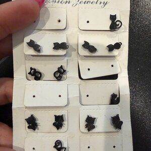 NWT Bundle of Tiny Stud Black Cat Earrings Halloween Scary